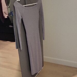 Elegant Gray Ribbed Knit Dress
